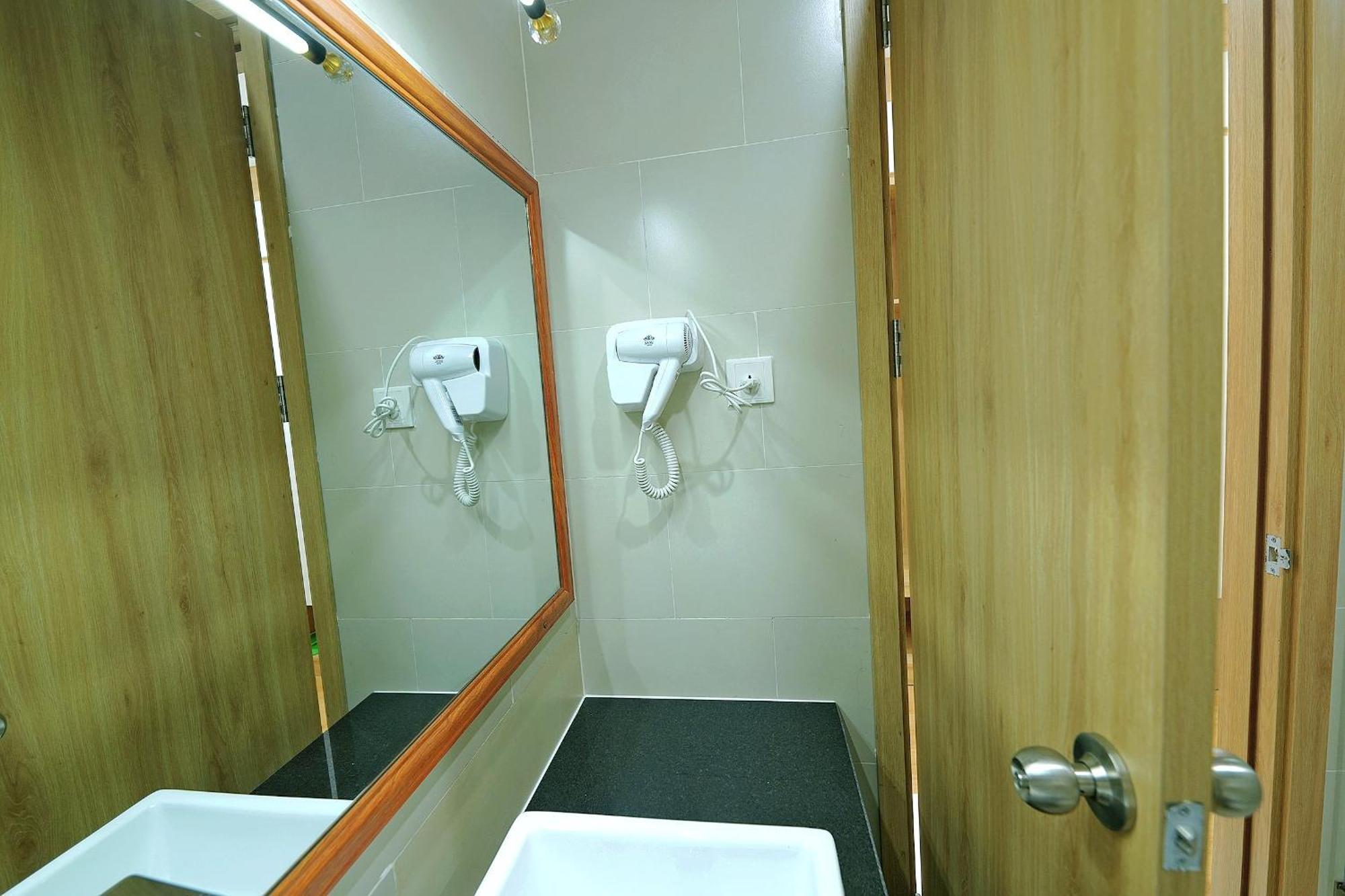 Khach San Xa Nu Hotel Tỉnh Kontum Kültér fotó